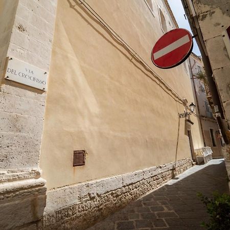 Ortigia Charme Piazza Duomo Apartment Syracuse Ngoại thất bức ảnh