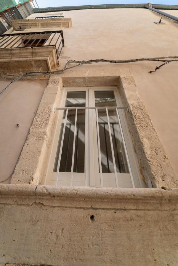 Ortigia Charme Piazza Duomo Apartment Syracuse Ngoại thất bức ảnh