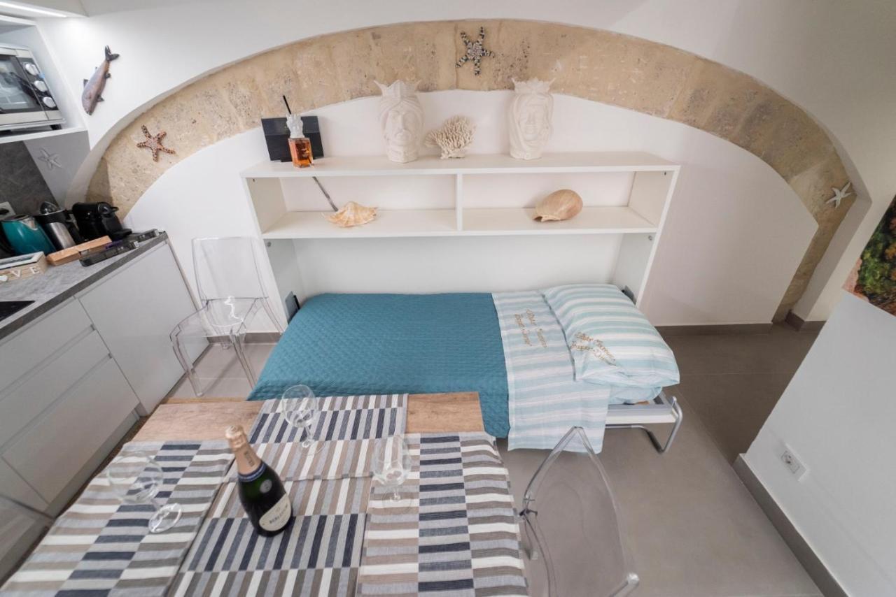 Ortigia Charme Piazza Duomo Apartment Syracuse Ngoại thất bức ảnh