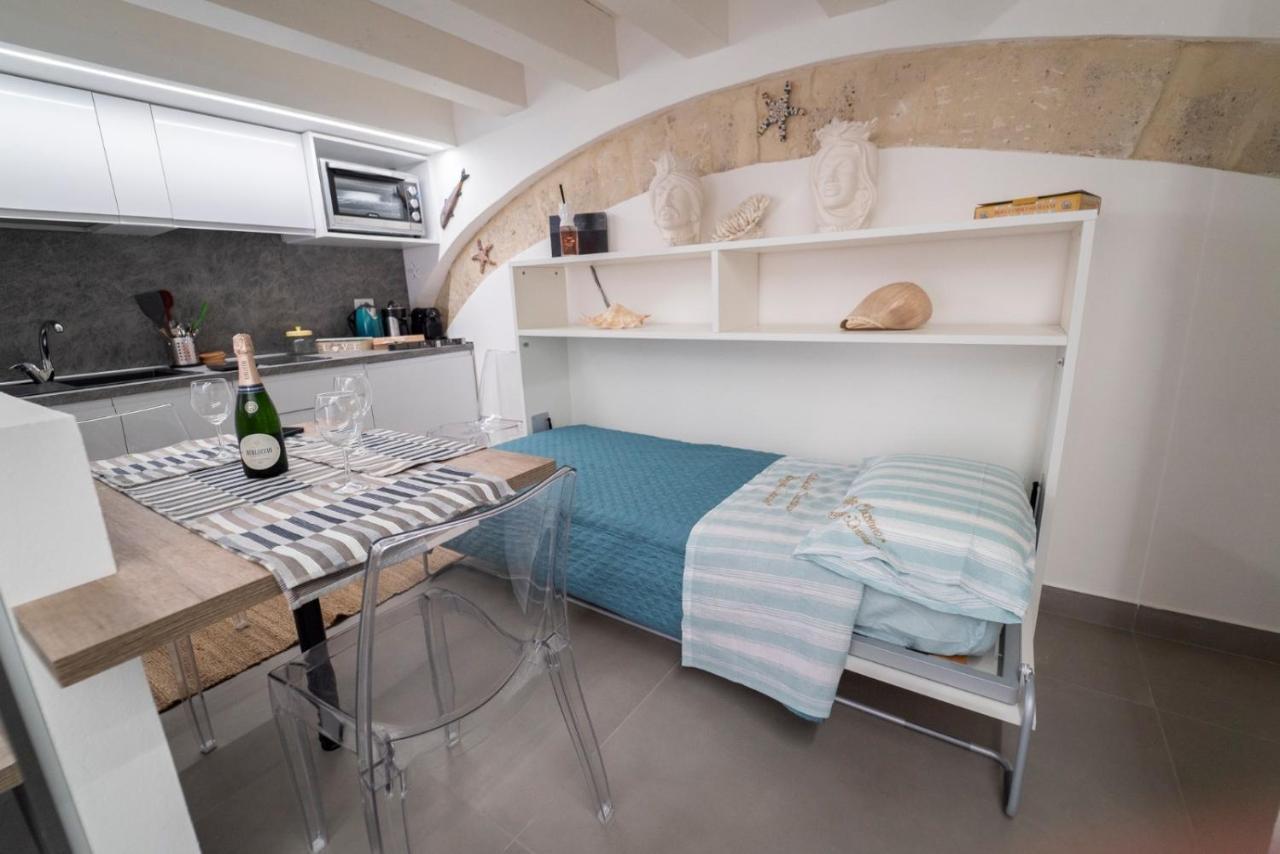 Ortigia Charme Piazza Duomo Apartment Syracuse Ngoại thất bức ảnh