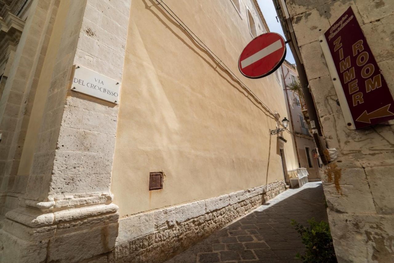 Ortigia Charme Piazza Duomo Apartment Syracuse Ngoại thất bức ảnh
