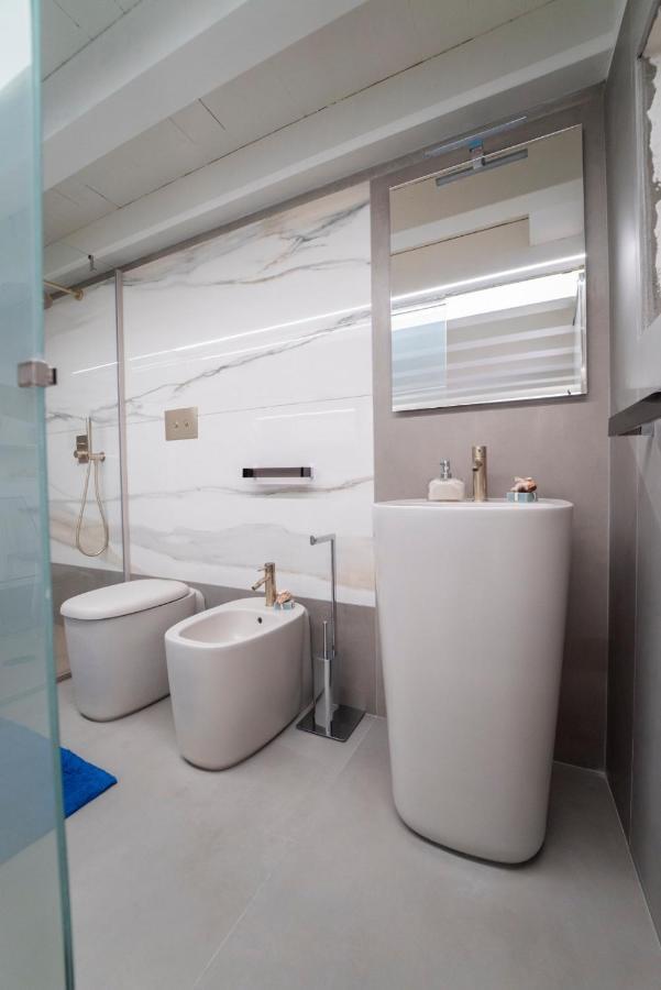 Ortigia Charme Piazza Duomo Apartment Syracuse Ngoại thất bức ảnh