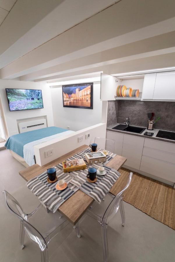 Ortigia Charme Piazza Duomo Apartment Syracuse Ngoại thất bức ảnh