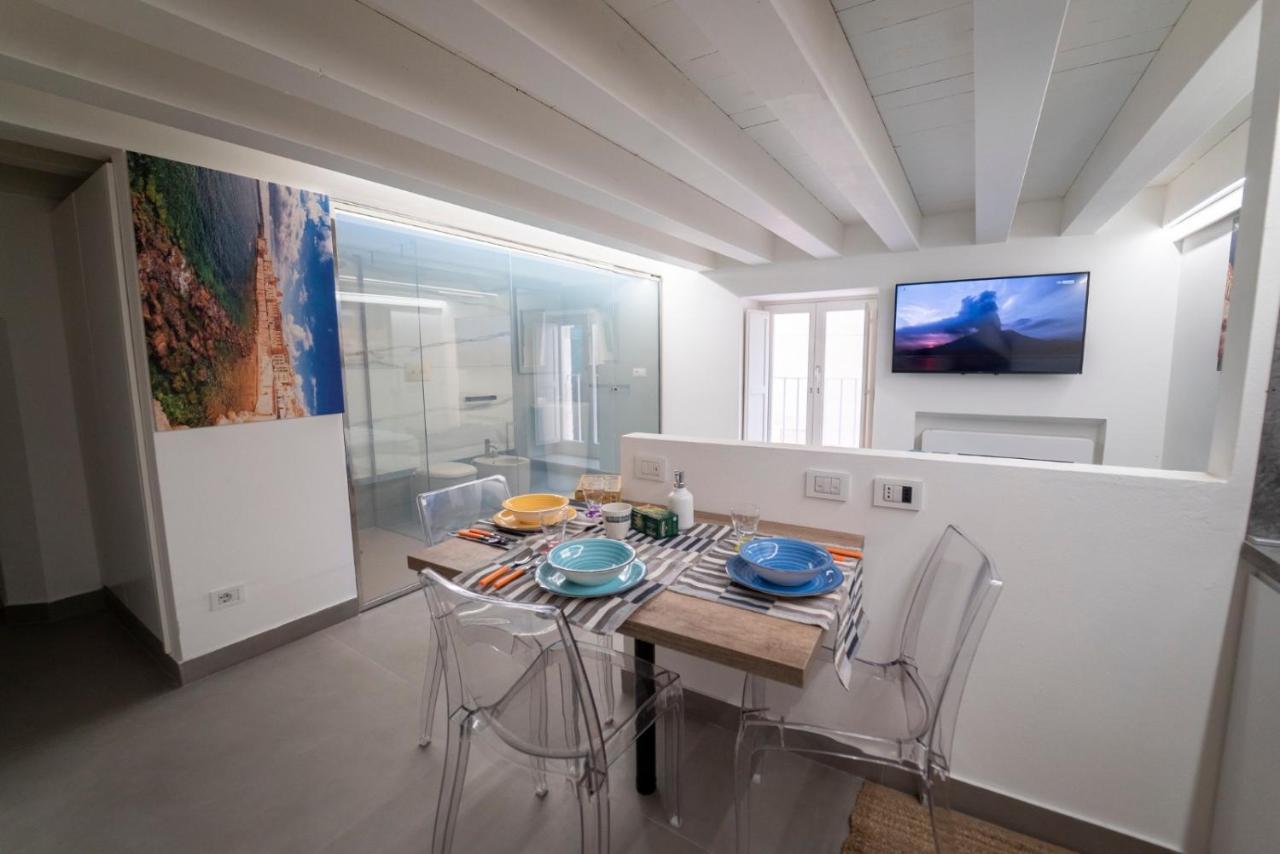 Ortigia Charme Piazza Duomo Apartment Syracuse Ngoại thất bức ảnh