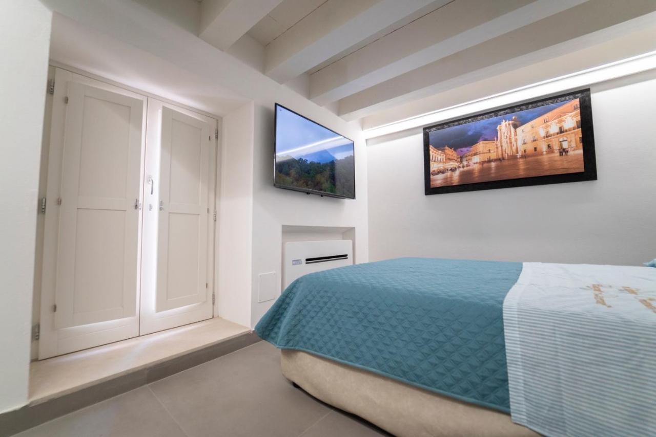 Ortigia Charme Piazza Duomo Apartment Syracuse Ngoại thất bức ảnh