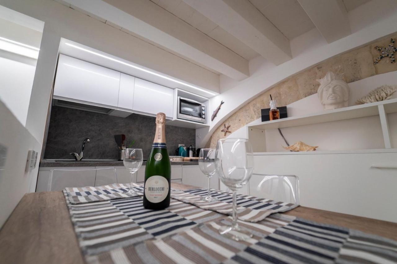 Ortigia Charme Piazza Duomo Apartment Syracuse Ngoại thất bức ảnh